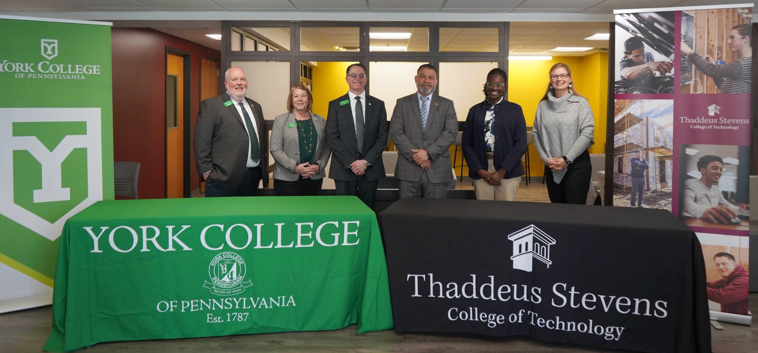 Lancaster and York colleges partner on business degree program